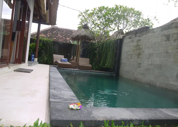 Rumah Dadong Villa